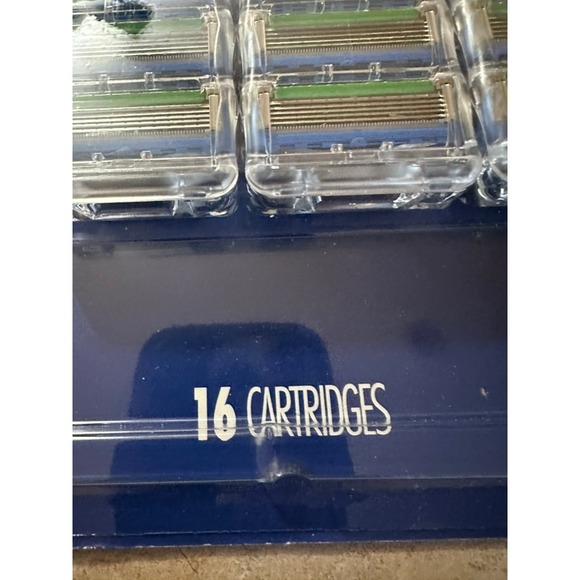 Gillette ProGlide Men's Razor Blade Refills 16 Count 5 Anti-Friction Blades NIP - Picture 2 of 5